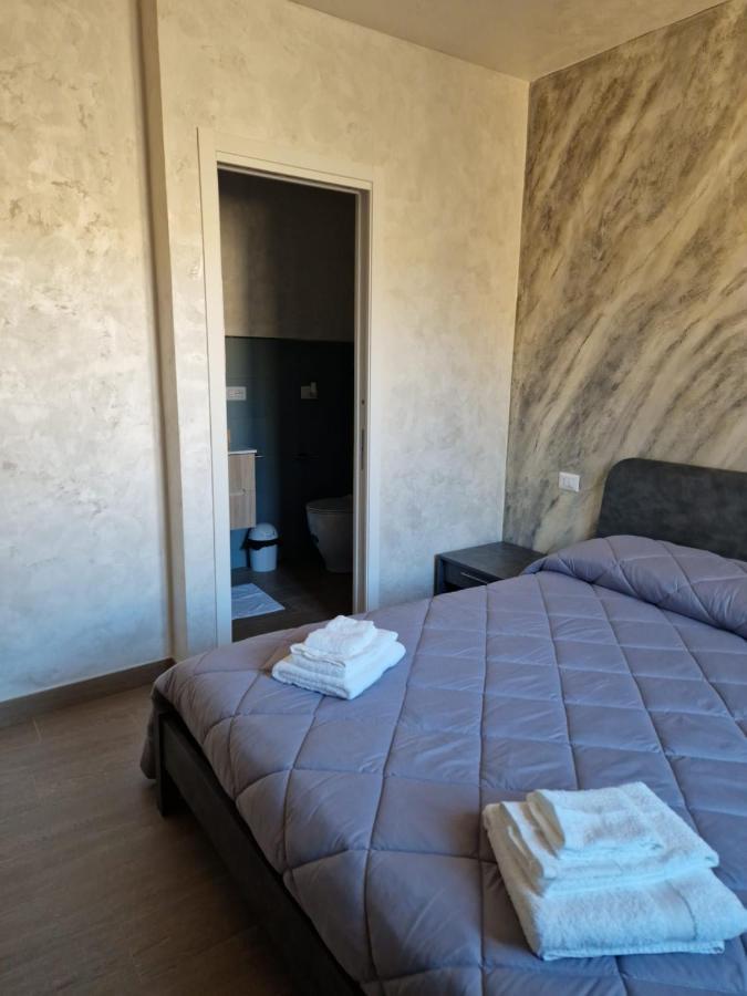 Piazza Duomo Hotel Tuscania Eksteriør billede