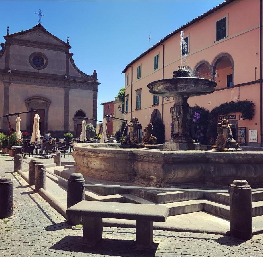 Piazza Duomo Hotel Tuscania Eksteriør billede